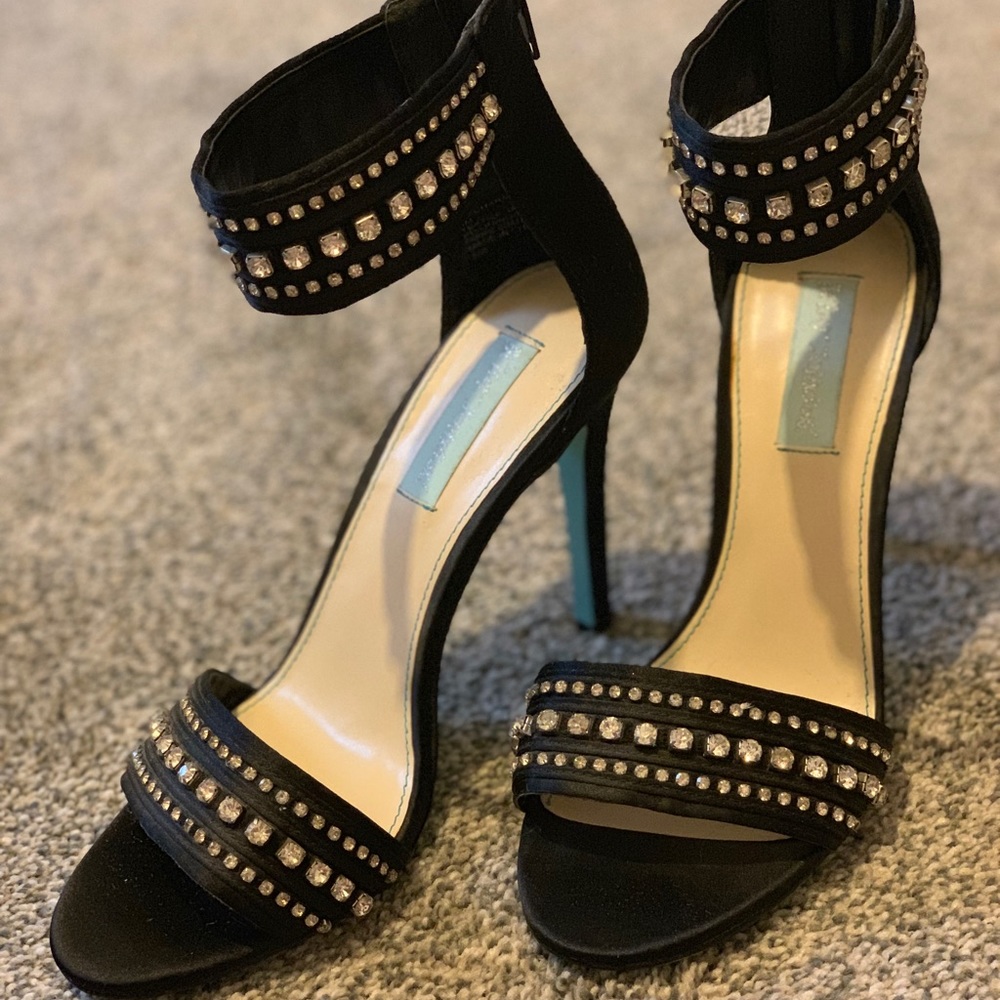 Black Rhinestone pumps